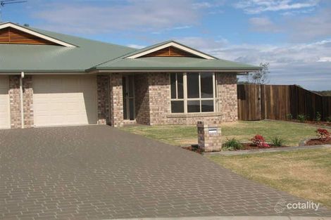 2/40 Wareena Cres, Glenvale, QLD 4350