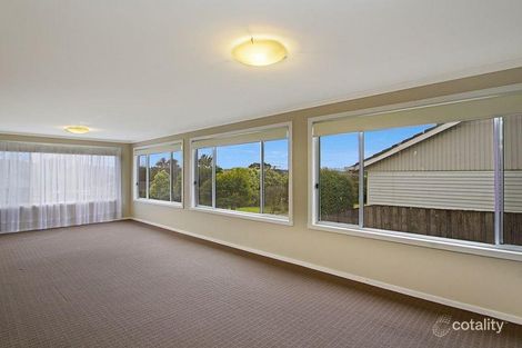 Property photo of 10 Thwaites Road Pakenham VIC 3810