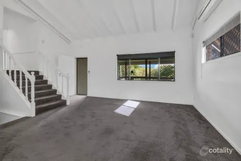 Property photo of 523 Ashmore Road Ashmore QLD 4214