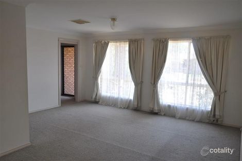 Property photo of 5 Koala Place Forbes NSW 2871