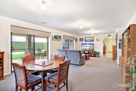 Property photo of 6 Melaleuca Drive Forest Hill NSW 2651