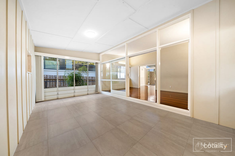 Property photo of 14 Riverview Terrace Indooroopilly QLD 4068