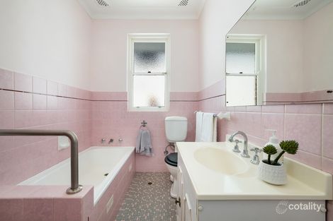 Property photo of 17 Covelee Circuit Middle Cove NSW 2068