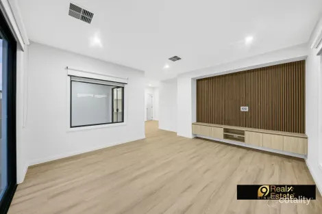 Property photo of 28 Caspian Street Bonnie Brook VIC 3335