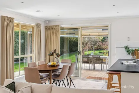 Property photo of 14 Coleman Court New Gisborne VIC 3438