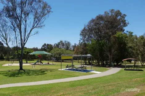 Property photo of 17 Tussock Crescent Elanora QLD 4221