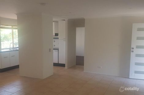 Property photo of 3 Design Place Highland Park QLD 4211