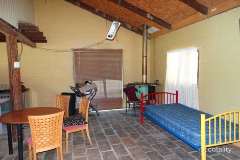 Property photo of 434 Cross Road Euleilah QLD 4674