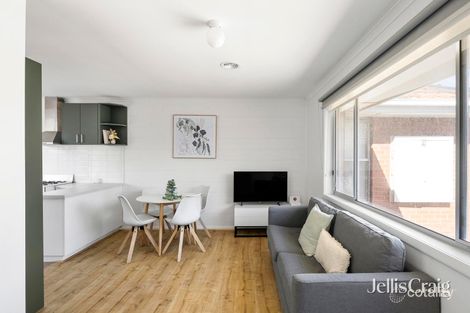 2/14 Caroline St, Thomastown, VIC 3074