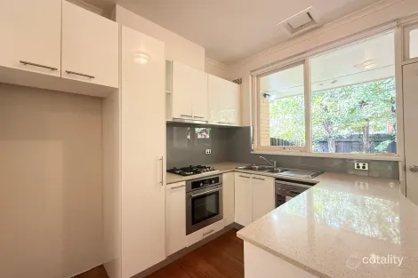 Property photo of 2/27 Range Street Camberwell VIC 3124