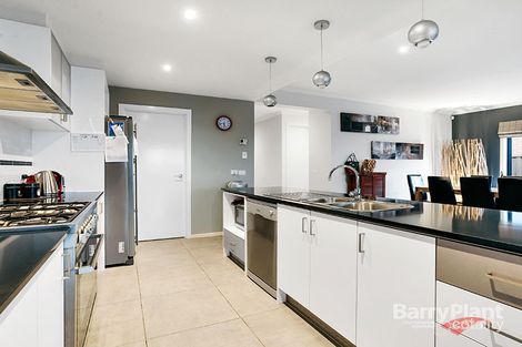 Property photo of 20 Eureka Drive Manor Lakes VIC 3024