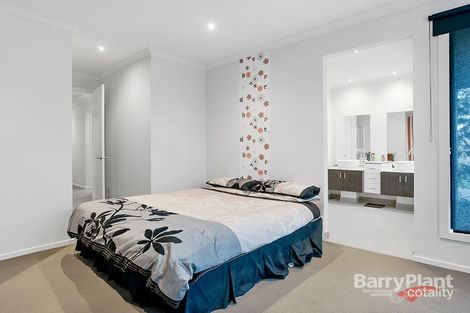 Property photo of 20 Eureka Drive Manor Lakes VIC 3024