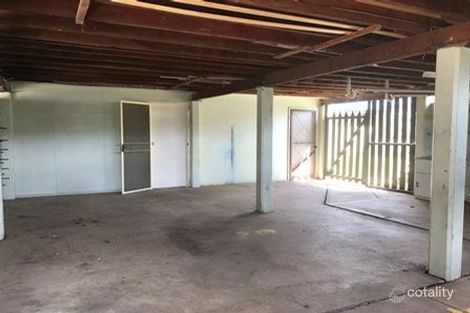 Property photo of 3 Charolais Place Emerald QLD 4720