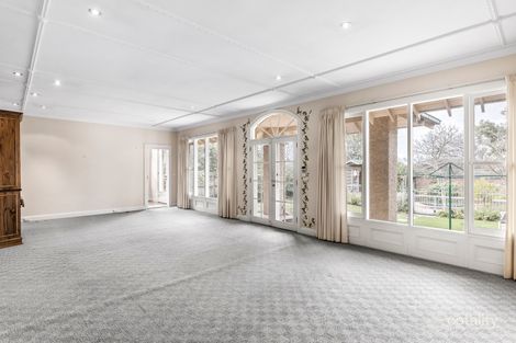 Property photo of 84 Balwyn Road Balwyn VIC 3103