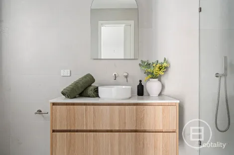 Property photo of 115 Quinn Grove Keilor East VIC 3033