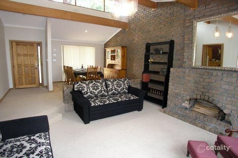 24 Jade Cres, Happy Valley, SA 5159