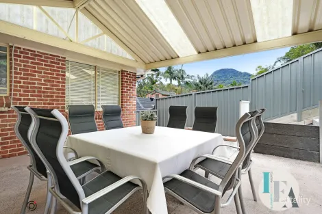 Property photo of 6 Hibiscus Place Unanderra NSW 2526