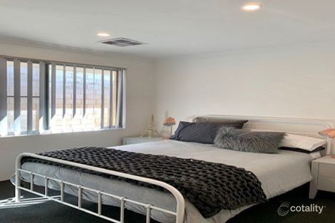 Property photo of 2 Grasstree Lane Success WA 6164