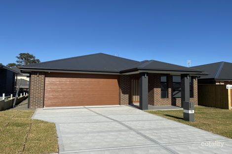 19 Kurrabung Dr, Fletcher, NSW 2287
