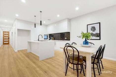 Property photo of 62 Rialto Circuit Craigieburn VIC 3064
