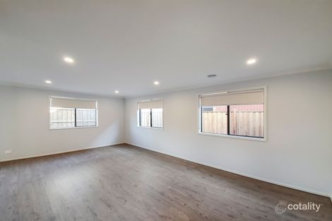 Property photo of 7 Whitestone Road Point Cook VIC 3030