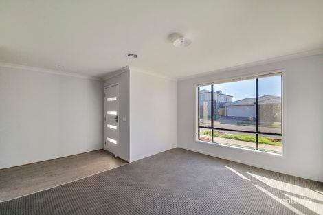 Property photo of 7 Whitestone Road Point Cook VIC 3030