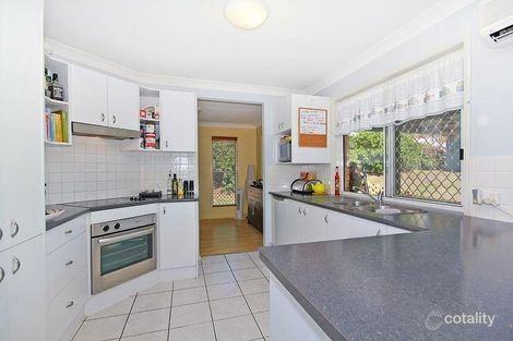 Property photo of 33 Delapine Place Seventeen Mile Rocks QLD 4073