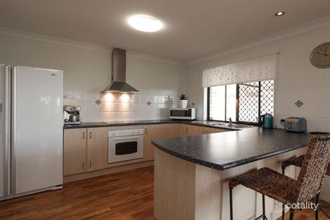 17 Chatfield St, Edens Landing, QLD 4207