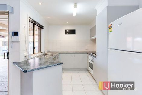 Property photo of 390 Ormond Road Narre Warren South VIC 3805