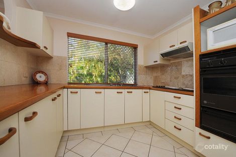 Property photo of 31 Oloway Crescent Alexandra Headland QLD 4572