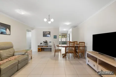 Property photo of 15 Perry Court Brendale QLD 4500
