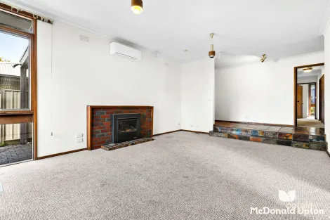 Property photo of 11 Vickers Avenue Strathmore Heights VIC 3041