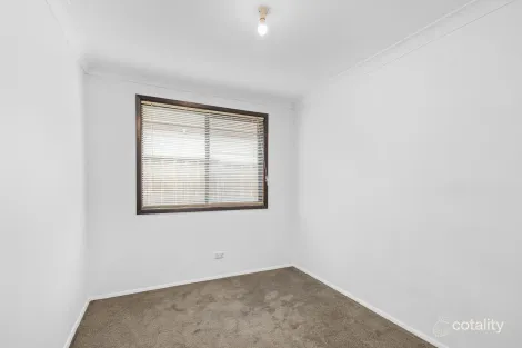 Property photo of 8 Buckland Road St Clair NSW 2759