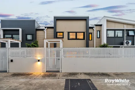 Property photo of 7/100 Nicholson Street Greenslopes QLD 4120