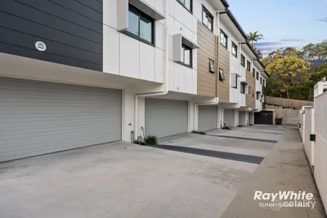 Property photo of 7/100 Nicholson Street Greenslopes QLD 4120