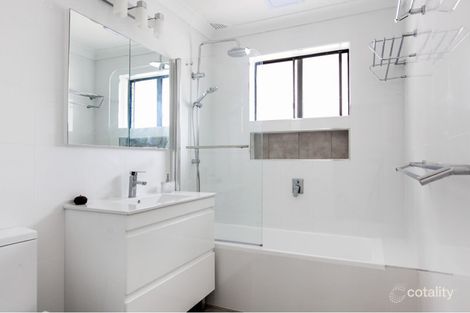 Property photo of 1/62 New Mount Pleasant Road Mount Pleasant NSW 2519