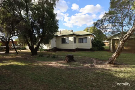 73-75 Grey St, St George, QLD 4487