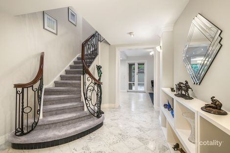 Property photo of 3 Balmerino Avenue Toorak VIC 3142