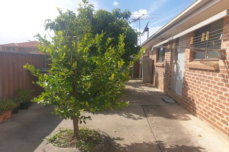 Property photo of 25 Winton Avenue Edensor Park NSW 2176