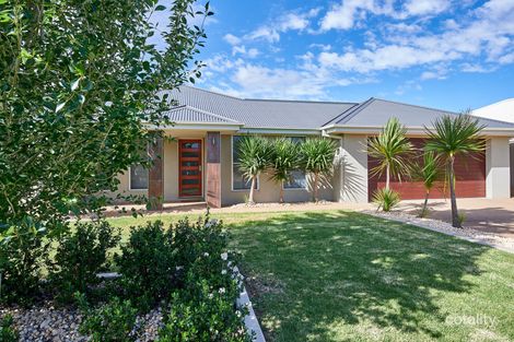 1 Warambee St, Glenfield Park, NSW 2650
