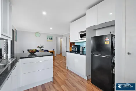 32 Rushbrook Way, Thornlie, WA 6108