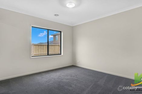 Property photo of 8 Dorrigo Way Wollert VIC 3750