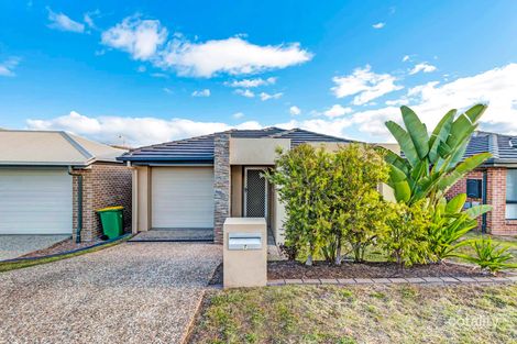 7 Huxley St, Redbank Plains, QLD 4301