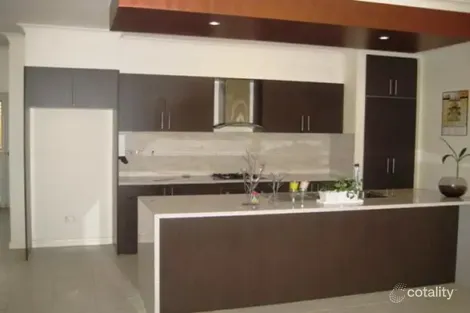 Property photo of 2/21 Vanderbilt Avenue Truganina VIC 3029