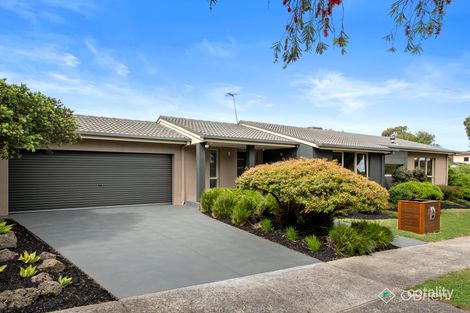 2 Colwyn Cl, Langwarrin, VIC 3910