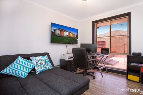 Property photo of 2 Marisa Place Pakenham VIC 3810