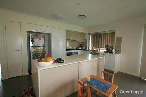 Property photo of 3 Flemington Road Emerald QLD 4720