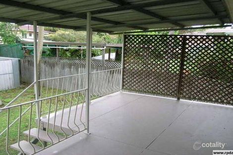 Property photo of 19 Pareena Crescent Mansfield QLD 4122