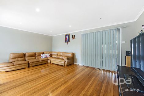 Property photo of 25 Magnolia Avenue Kings Park VIC 3021