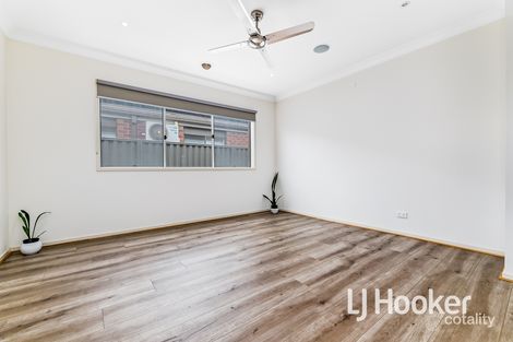Property photo of 39 Cortula Road Cranbourne East VIC 3977